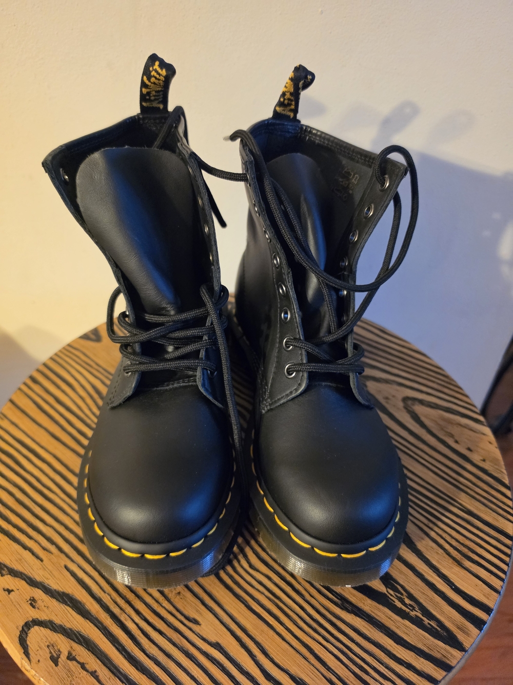NEW DR. MARTENS 1460 BOOTS